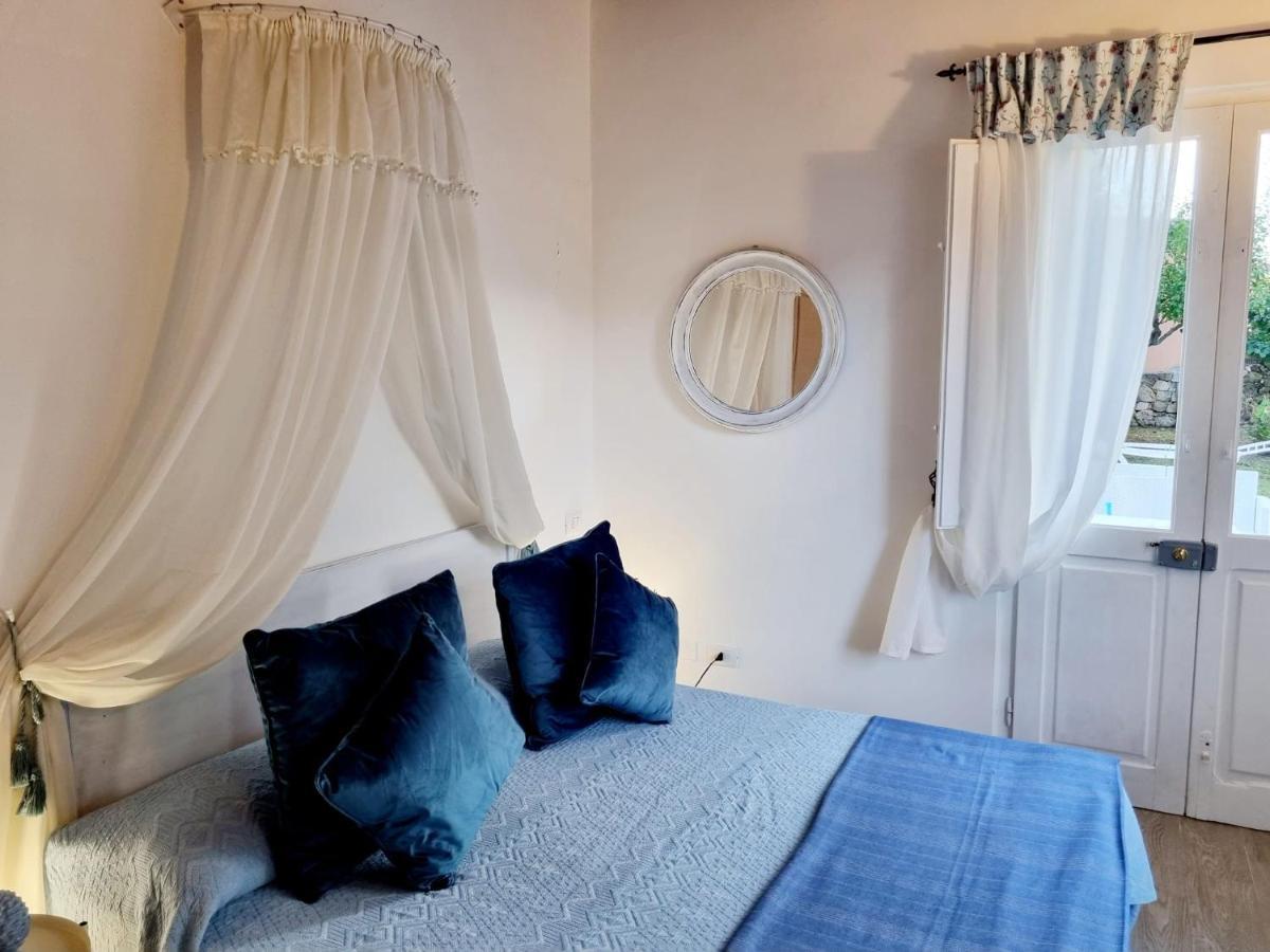 Apartamento Stazzo San Teodoro Piscina Condivisa Exterior foto